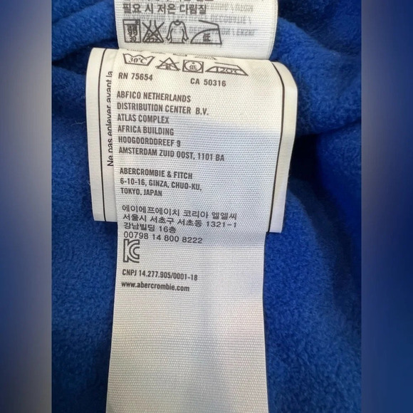 ❄ Abercrombie Jacket 
Size small
Fleece inside 
Zipper and snap front - Picture 9 of 10
